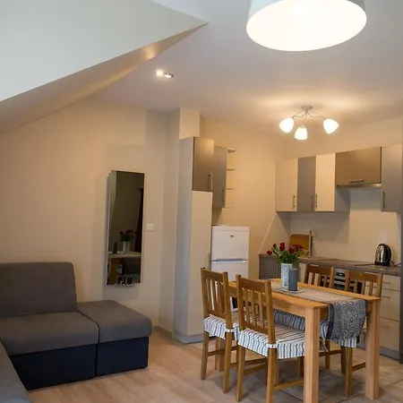 Koba 公寓 乌斯特龙